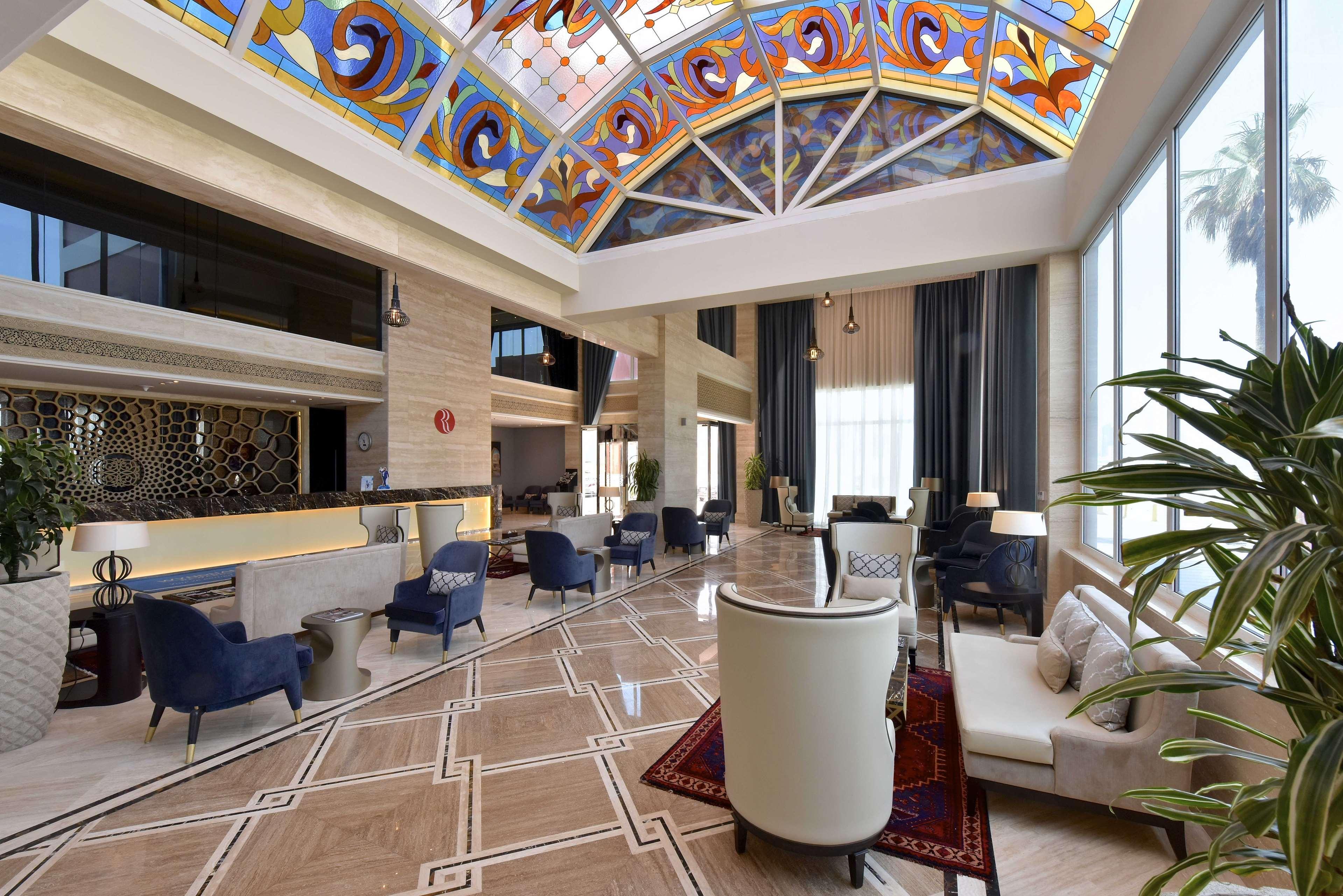 Ramada By Wyndham Manama City Centre Exterior foto