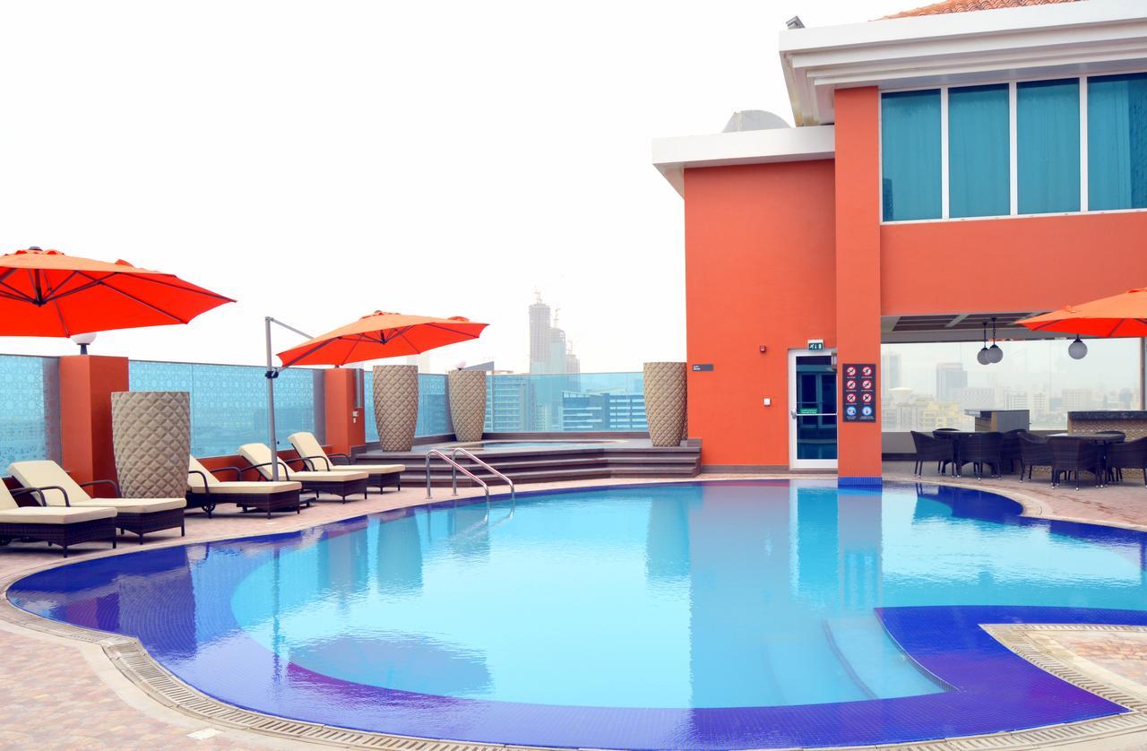 Ramada By Wyndham Manama City Centre Exterior foto